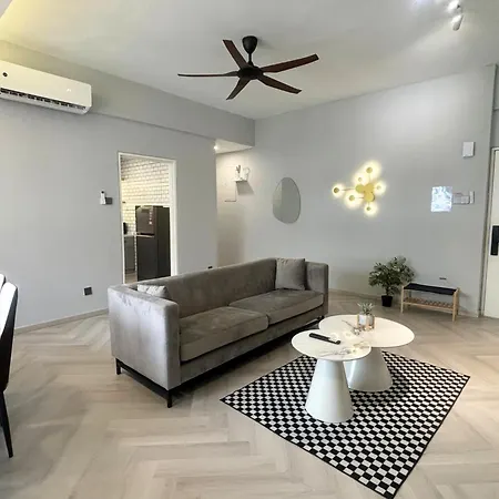 3R12Pax Fahrenheit88 B - Opposite Pavilion Kl Bukit Bintang Trx Kaite Homestay Kuala Lumpur Exterior photo